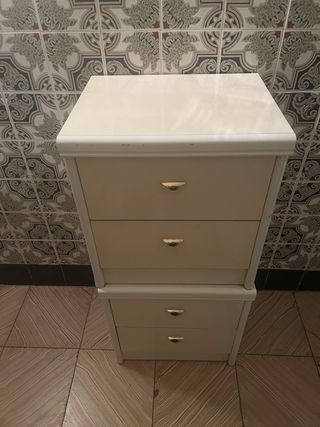 Comodini bianchi (2 unità)