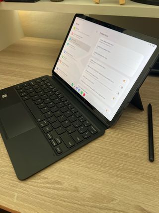Samsung Galaxy Tab S7 con Teclado y S Pen