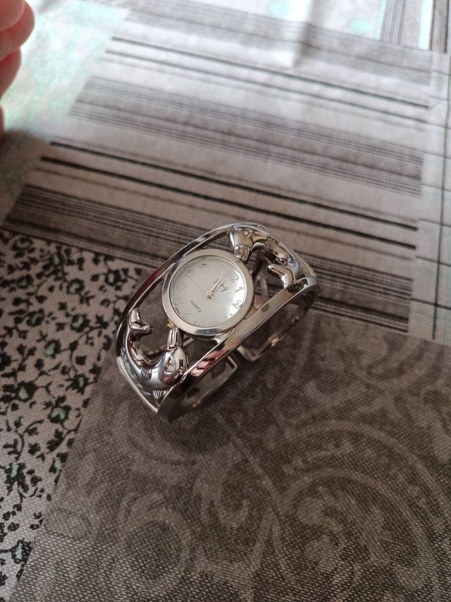 Reloj pulsera metal plateado cuarzo