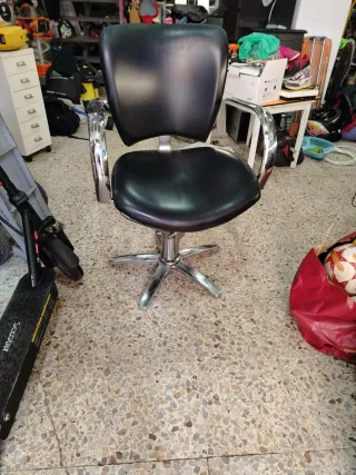 Silla de peluquero en buen estado 