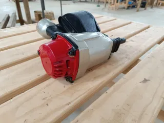 Pistola Clavos Neumática