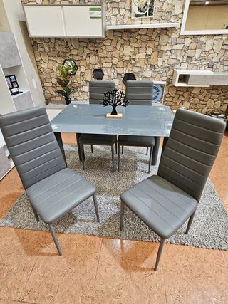 Mesa cristal templado + 4 sillas