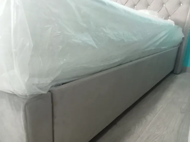 NUEVA CAMA NUEVA TERCIOPELO GRIS