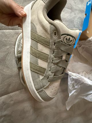 Adidas Beige/Gris Zapatillas