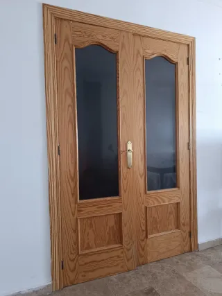 Puertas de madera con cristal
