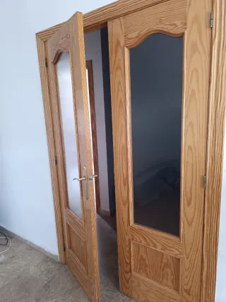 Puertas de madera con cristal