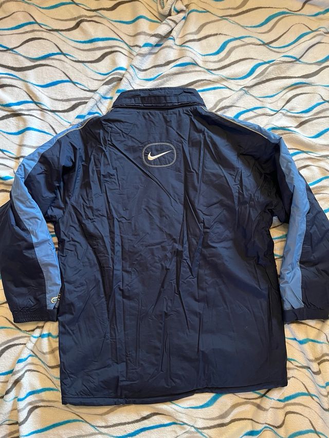 Abrigo Nike deportivo retro vintage