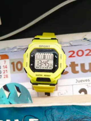 Reloj Deportivo Amarillo
