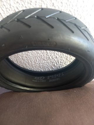Patinete Eléctrico Xiaomi mi.com y rueda de recamb