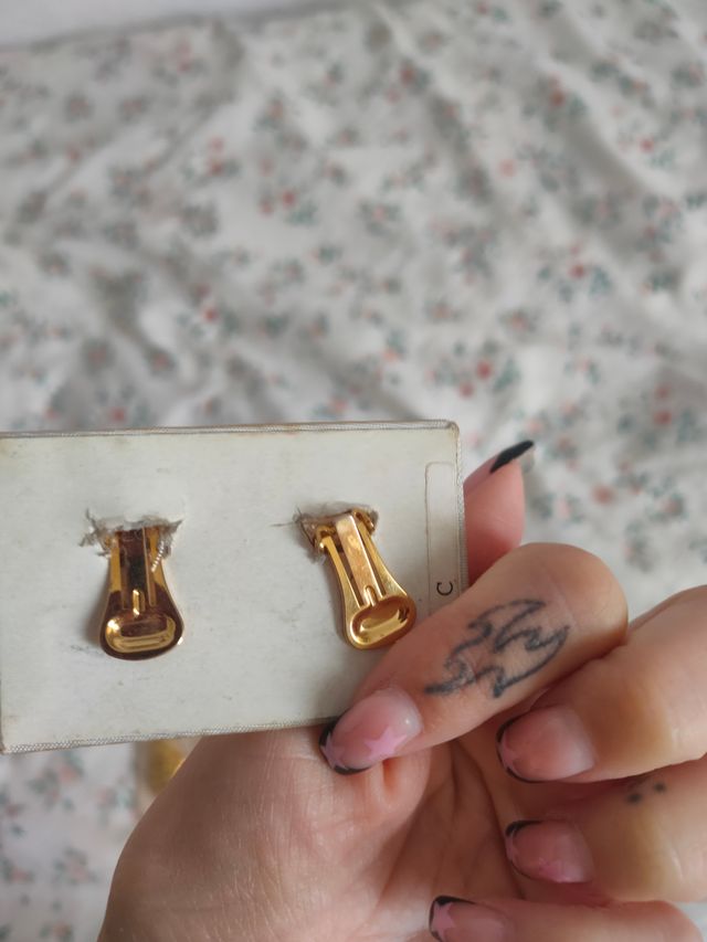 Pendientes vintage dorados y plateados