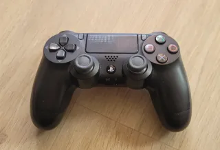 ​PS4 PRO 1TB  ¡Pack Multijugador con 4 Mandos