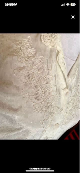Blusa con bordado