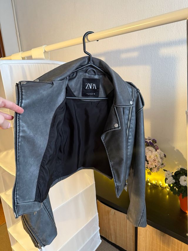 Cazadora Zara Gris Talla XS