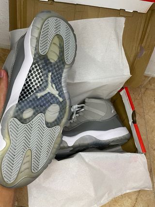 Jordan Retro 11 Gris