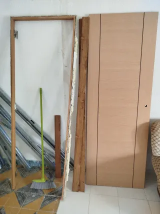 Puerta de interior madera