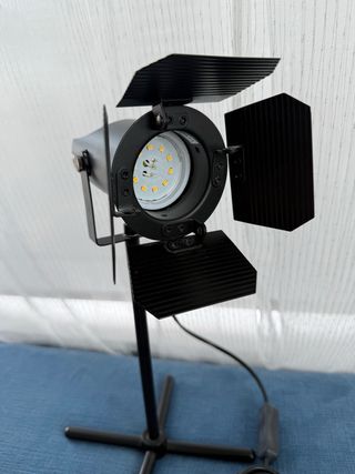 Foco Cine Lampada da tavolo decorativa nera