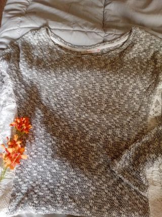 Jersey Bershka gris y blanco talla M