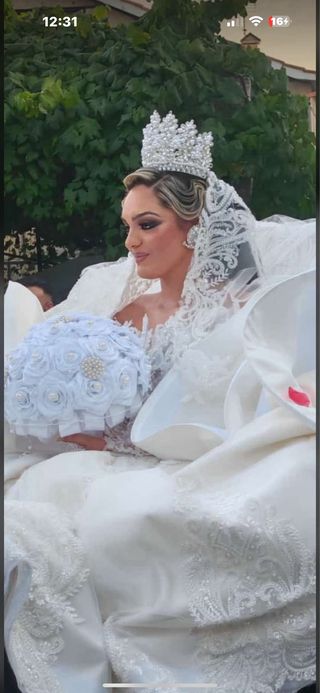 Vestido de Novia Gitana y traje de novio gitano