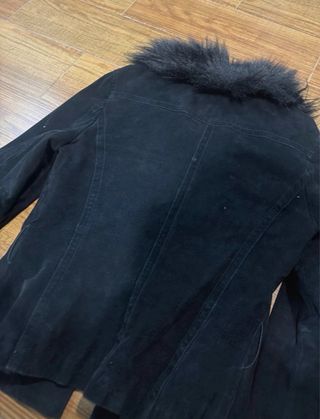 Chaqueta Mango Negra Pelo Años 2000