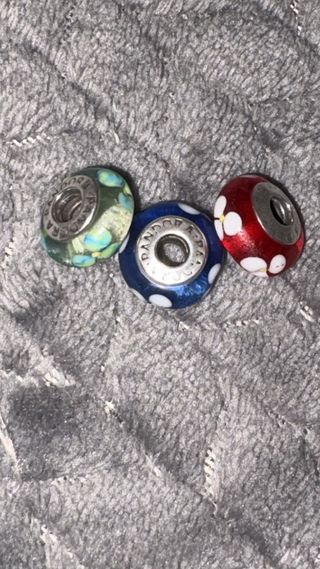 Lote 3 Charms Pandora Florales, Azul, Verde y Rojo
