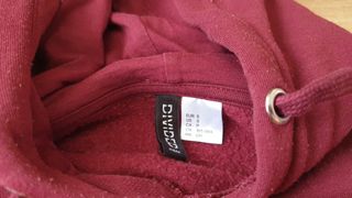 Sudadera granate con capucha T. S