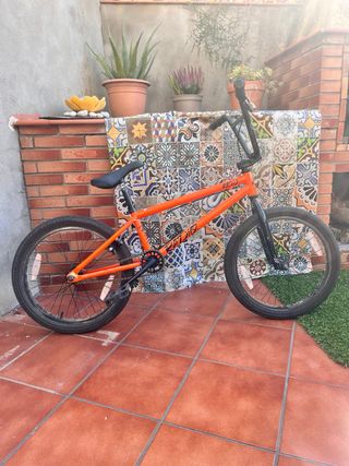Bicicleta BMX Naranja