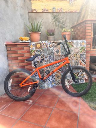 Bicicleta BMX Naranja
