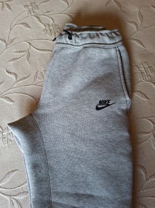 Pantalón chándal para niño Nike Tech Gris