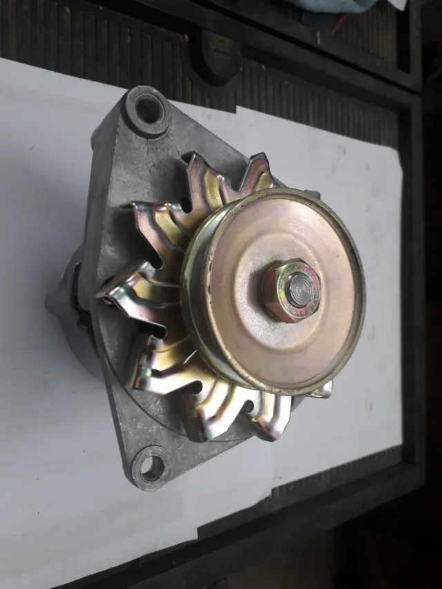 Alternador Iskra 14V 33A