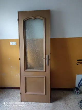 Puerta madera maciza paso 2