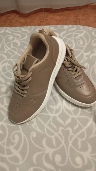 Zapatillas Hombre Marrón y Blanco