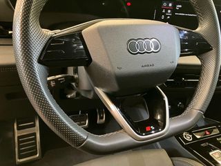Audi Q6 e-tron S line Quattro 285 kW (388 CV)