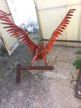 Ave Fénix de Hierro