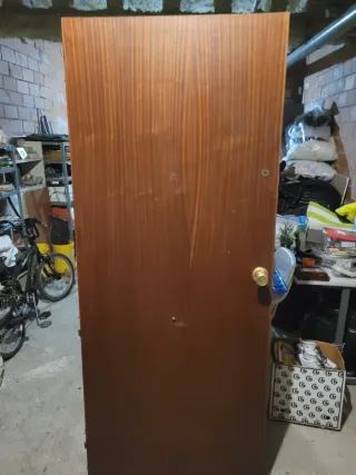Puerta de madera