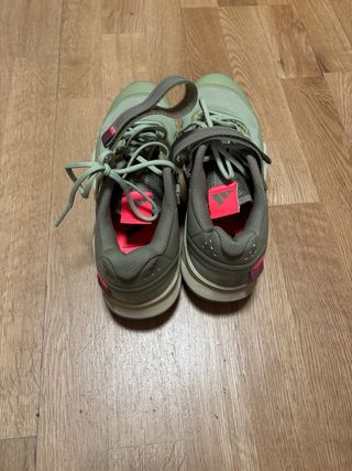 Adidas Zapatilla Deportiva unisex 
Talla 40