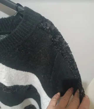 Maglioncino oversize bianco e nero