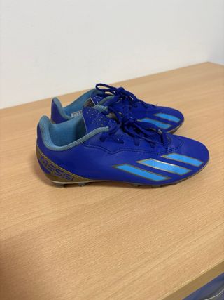 Botas de fútbol Adidas Messi talla 35