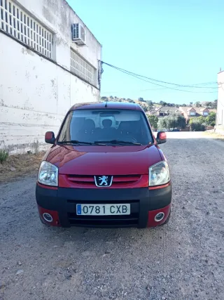 Peugeot Partner 2.0 de motor 90 CV HDI 250.000 km