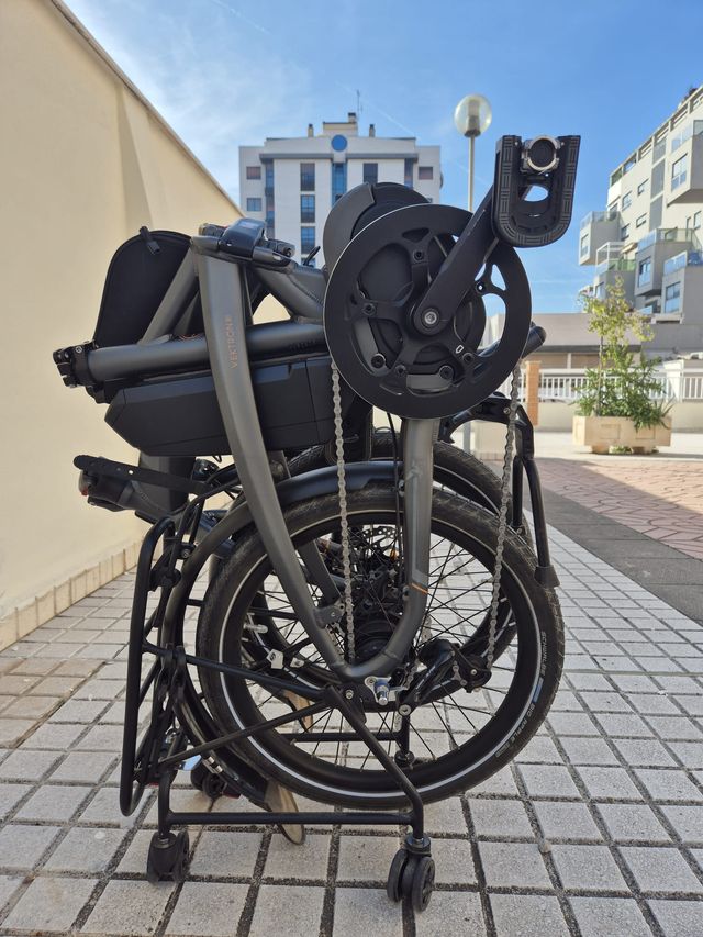 Bicicleta Eléctrica Tern Vektron D7i