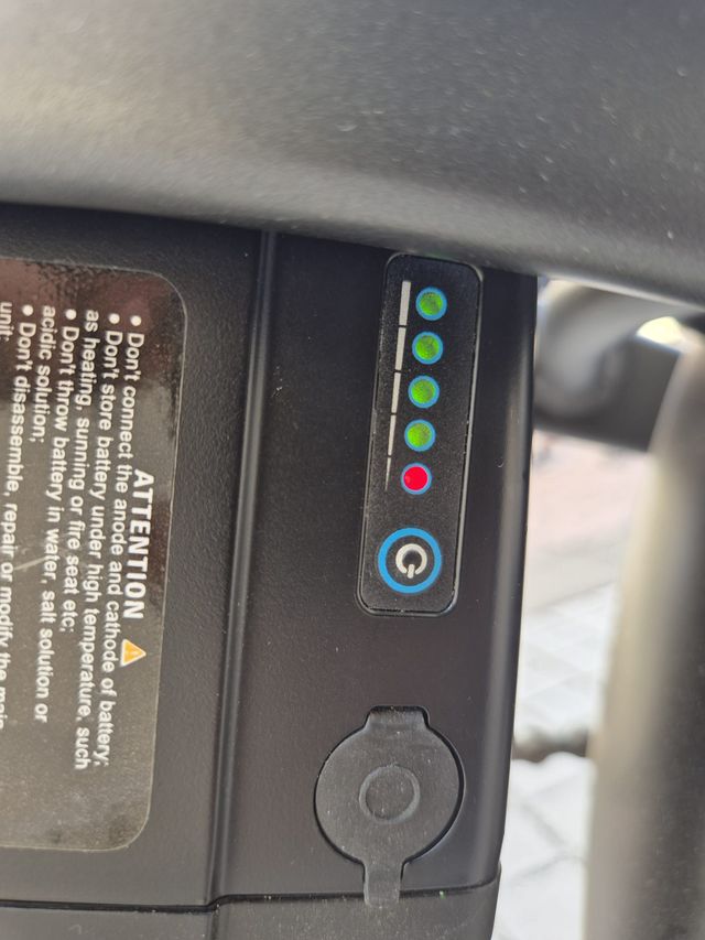 Bicicleta Eléctrica Tern Vektron D7i