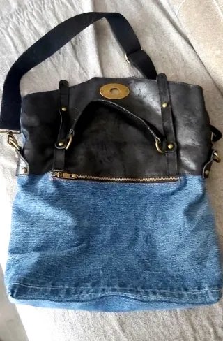 Bolso Levi's Tejano Negro y Azul