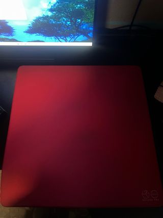 Alfombrilla gaming roja saturn pro 