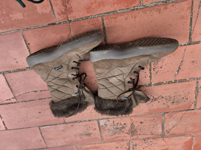 Botas de nieve marrones con forro de pelo