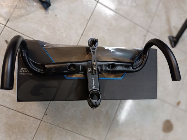 Manubrio Giant Contact SLR Aero 100 mm 420 mm