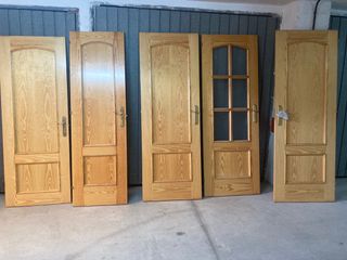 Puertas de madera maciza