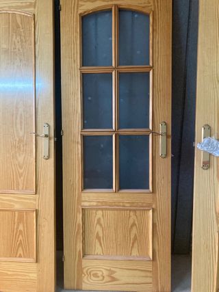 Puertas de madera maciza