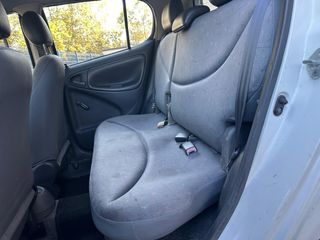 Toyota Yaris 1.0 gasolina 115 mil km unico dueño
