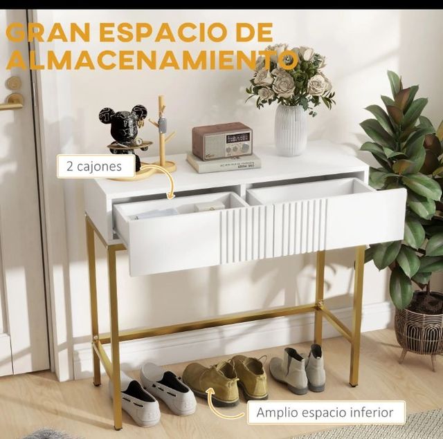 Mesa de entrada blanca y dorada