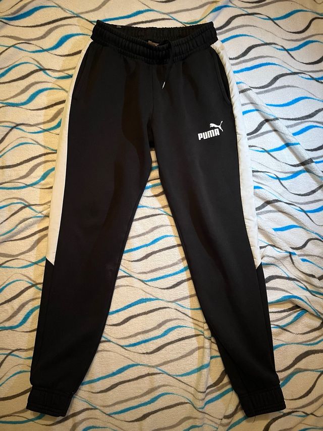 Pantalón deportivo Puma negro y blanco