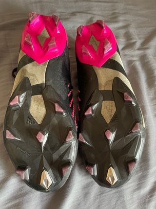 Botas Fútbol Adidas Predator Accuracy.2 Negra/Rosa